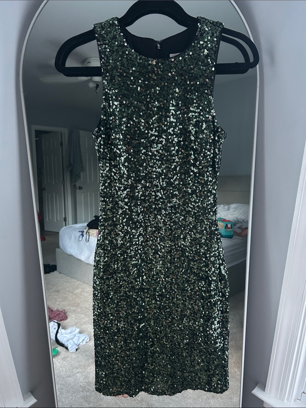 Badgley Mischka Emerald Green Sequin Sheath Dress